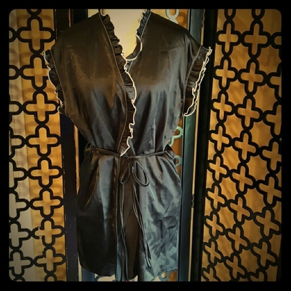 VTG Cinema Exoile Sexy BLACK CREAM RUFFLES SHORT ROBE SIZE LARGE